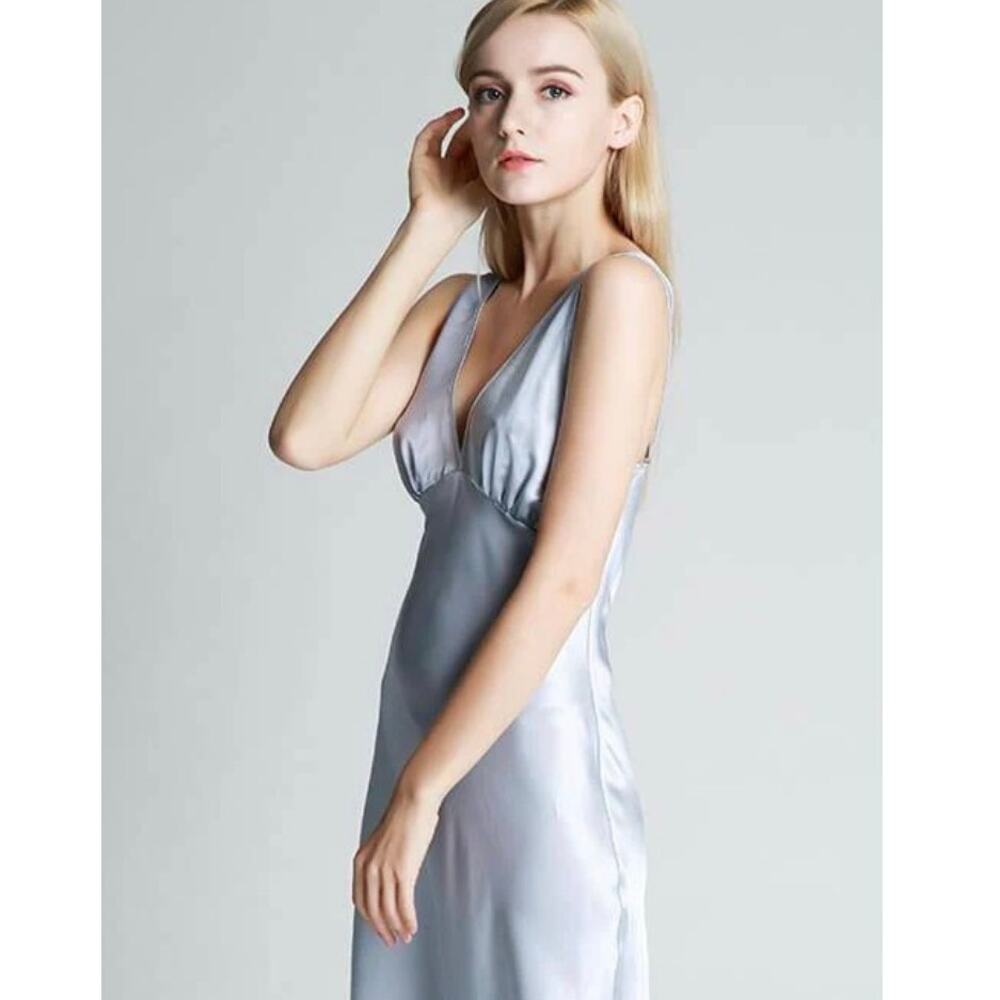 Stunning Slip into Soft Long Maxi Silk Nightgown Silver XS
